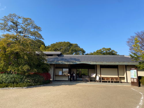 白鳥庭園 入り口