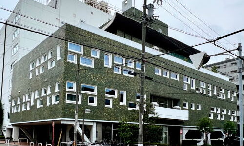 『中産連ビル』魅惑の昭和モダニズムなレトロ建築