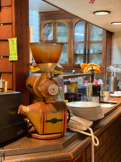 喫茶スタインのカウンター