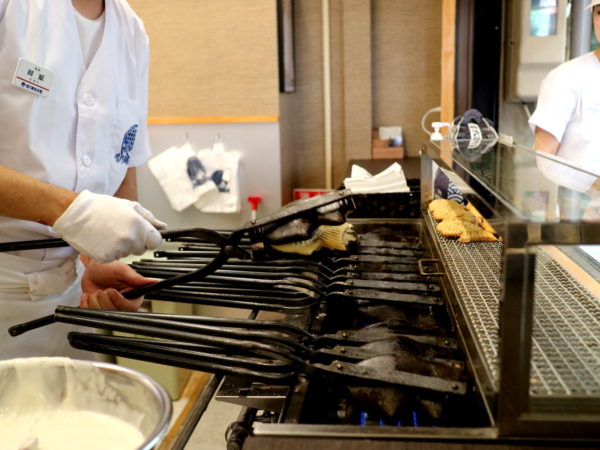 薄皮パリパリ 天然たい焼きがうまい 鳴門鯛焼本舗 東仁王門通 大須に行こまい