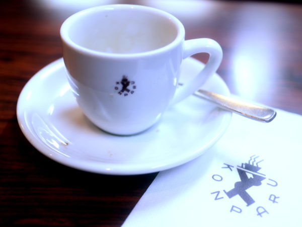 コンパル大須本店 創業70年の喫茶店のコーヒーの決め手は濃厚クリーム おいしいなごや