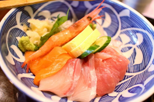 愛知・半田『魚太郎』海鮮ランチ1,580円お惣菜食べ放題で超お得 