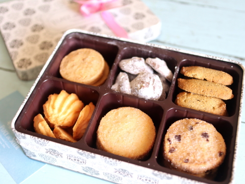 プラスオソレイユのぎっしり詰まった6種類の焼き菓子