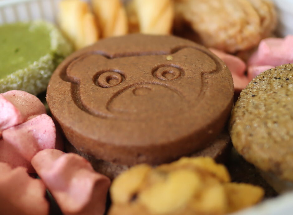 『喫茶ボンボン 缶クッキー』登場！レトロかわいいクマさんクッキー、予約はできるの？ おいしいなごや