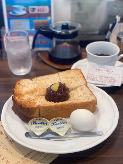 小倉トーストとサーバーコーヒーの名古屋セット