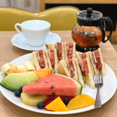 フルーツランチとセットの紅茶（2026年7月撮影